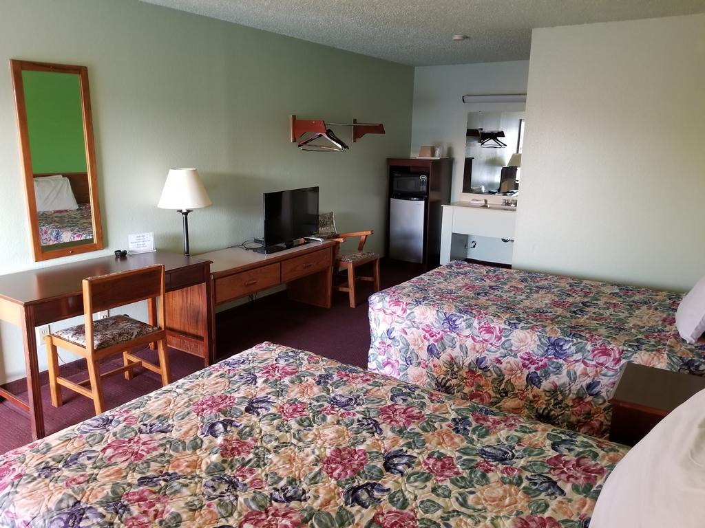 Hubbard Westworld Country Inn מראה חיצוני תמונה